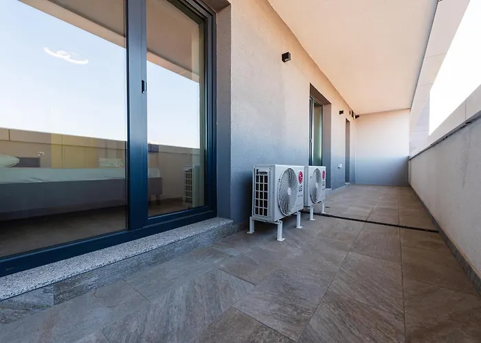 Vanda - Park-view With Private Balcony Bucarest