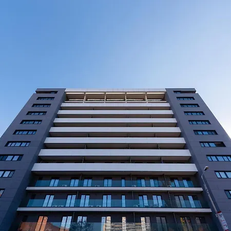 Vanda - Park-view With Private Balcony 公寓