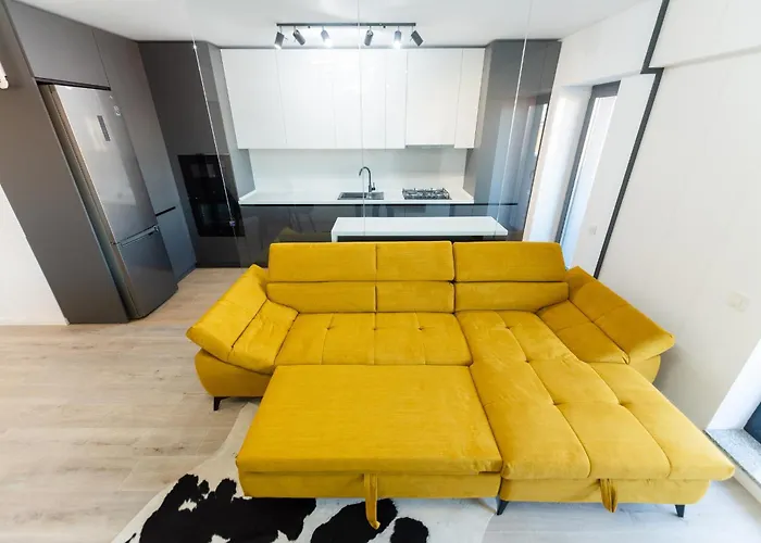 Vanda - Park-view With Private Balcony Apartment