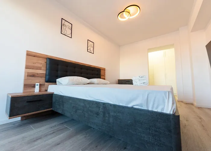 Vanda - Park-view With Private Balcony ブカレスト