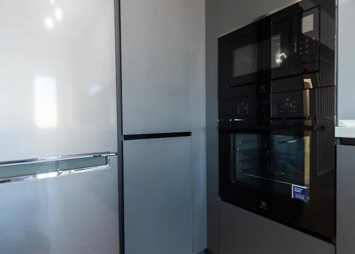 Vanda - Park-view With Private Balcony Апартаменти Бухарест