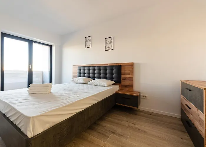 Vanda - Park-view With Private Balcony *